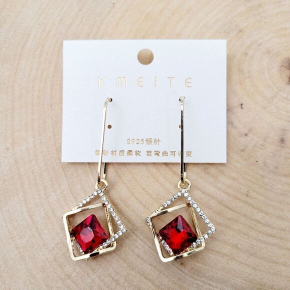 2/$20 Brand New Gold Tone Red With Rhinestone Earrings - Picture 1 of 5